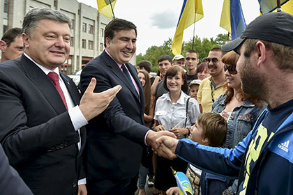 СМИ сообщили о планах Порошенко сделать Саакашвили вице-премьером
