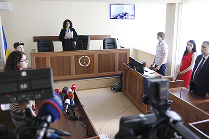 Суд в Киеве продлил арест Ерофееву и Александрову