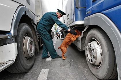 Украина ограничила проезд грузовиков с продукцией из Крыма