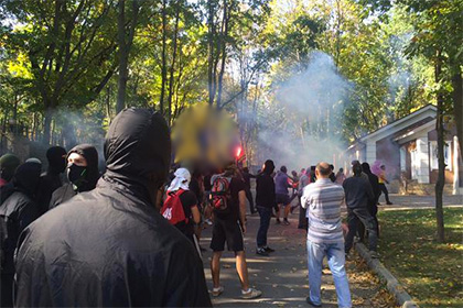 В Харькове люди в масках ворвались в здание горсовета