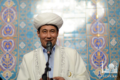 Верховный муфтий Казахстана выступил против селфи во время жертвоприношений