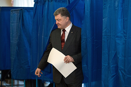 Порошенко объявил о провале «пятой пророссийской колонны» на украинских выборах