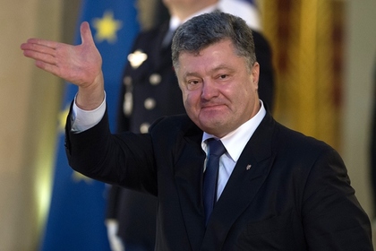 Порошенко пообещал начать отвод вооружения от линии соприкосновения в Донбассе