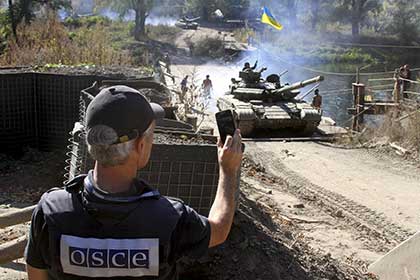 Украинские силовики заявили об отводе танков в Донбассе