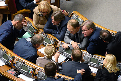 Генпрокуратура Украины пожаловалась на нежелание 100 депутатов прийти на допрос