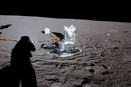 НАСА показало высококачественный снимок высадки миссии Apollo 12 на Луну
