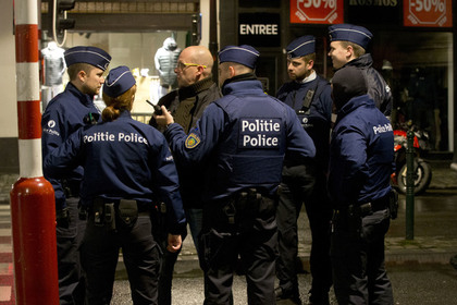 В Twitter ответили котиками на просьбу бельгийской полиции не обсуждать рейды