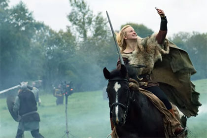 Ролик об увлечении викингов селфи набрал более миллиона просмотров на YouTube