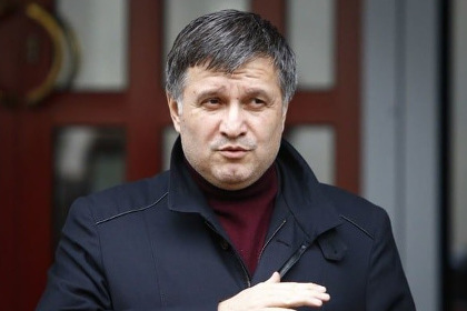 Аваков поддержал идею Яценюка о референдуме относительно Конституции Украины