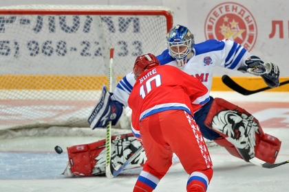 Хет-трик Буре вывел сборную России в финал Лиги легенд мирового хоккея
