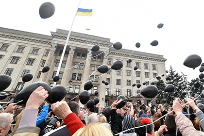 HRW раскритиковала Киев за нежелание расследовать трагедии на Майдане и в Одессе