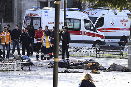 При взрыве в Стамбуле погибли 10 человек