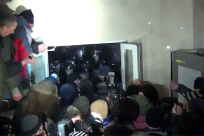 Протестующие в Кишиневе вышли из-под контроля организаторов
