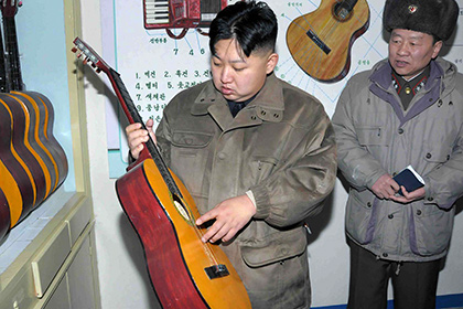 Северокорейские СМИ рассказали о музыкальных талантах Ким Чен Ына
