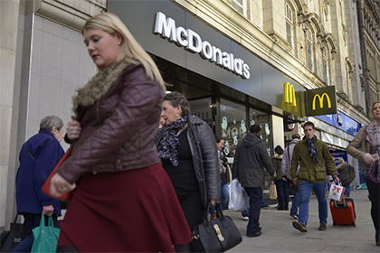 Совестливая британка приняла посетителя «Макдоналдса» за бездомного