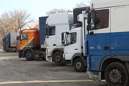 Движение российского транспорта по территории Украины восстановлено