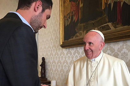 Папа Римский обсудил с основателем Instagram «силу изображения»