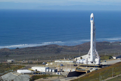 SpaceX отменила запуск ракеты Falcon 9 за две минуты до пуска