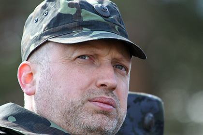 Турчинов похвалил подземную баню с парилкой на передовой в Донбассе