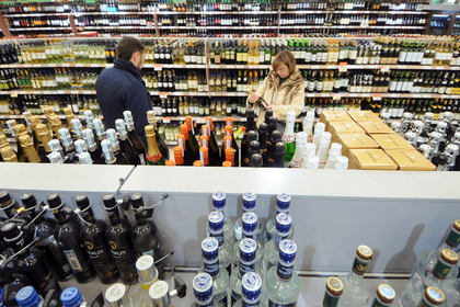 Украина и санкции привели к обрушению экспорта российской водки