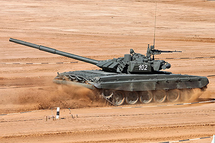 В Кремлевском дворце поставили копию танка Т-72Б3
