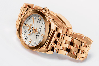 Breitling адаптировала авиационные часы для женщин