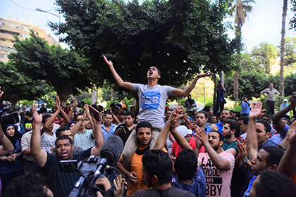Египетская полиция провела масштабную силовую акцию против демонстрантов
