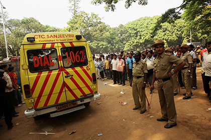 Индийского студента госпитализировали после драки из-за названия чата в WhatsApp