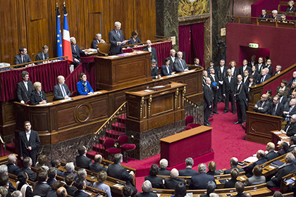 Парламент Франции обсудит отмену антироссийских санкций 28 апреля