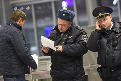 Полиция перекрыла вокзалы Петербурга для поиска убийц медсестер