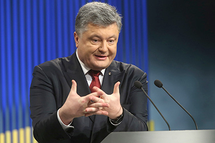 Порошенко предложили украинизировать все русские фамилии в стране