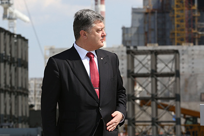 Порошенко сравнил аварию на Чернобыльской АЭС с «российской агрессией»