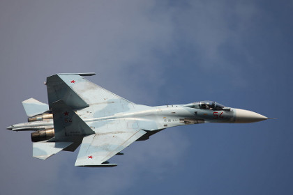 СМИ узнали об очередном сближении Су-27 и американского RC-135 над Балтикой