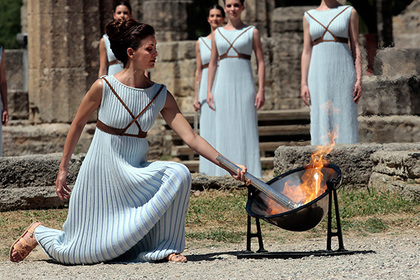 В Греции зажгли огонь Олимпийских игр-2016