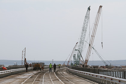 В Киеве нашли способ остановить строительство Крымского моста
