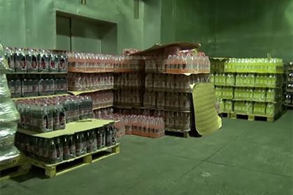 В Новосибирске полицейские изъяли 16 тонн фальсифицированного алкоголя