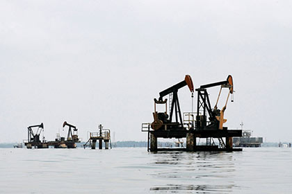 Бедные страны ОПЕК попали в долговую яму из-за рухнувших нефтяных цен