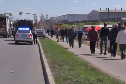 Бойцы ОМОНа задержали свыше 100 участников драки на Хованском кладбище