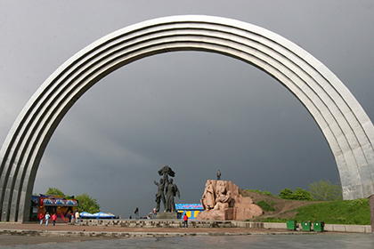 Министр культуры Украины предложил заменить арку Дружбы народов памятником АТО