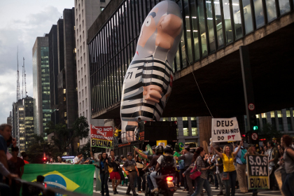 Прокуратура Бразилии потребовала проверить лидера оппозиции на предмет коррупции