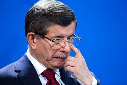 Слухи о возможной отставке турецкого премьера обвалили лиру