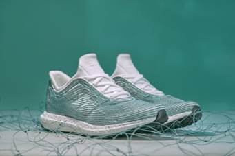 Бренд adidas отметил Всемирный день океанов кроссовками из мусора