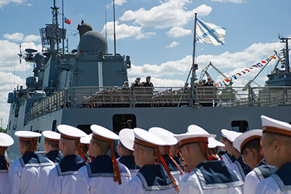 Корабли НАТО сопровождали фрегат «Адмирал Григорович» по пути в Севастополь