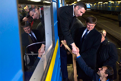 Работа метро Киева оказалась под угрозой из-за долга перед российской компанией