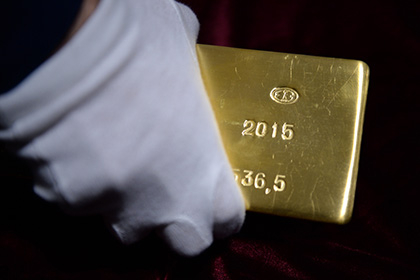 Золотовалютные резервы России сократились на 3,8 миллиарда долларов за месяц