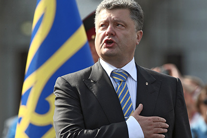 Порошенко заявил о желании показать врагу мощь украинской армии
