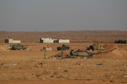 Турецкая армия атаковала 70 позиций боевиков ИГ в Сирии