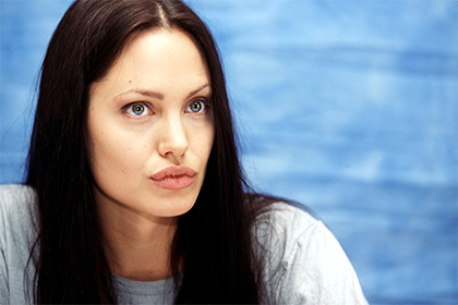 Анджелина Джоли стала самой обсуждаемой в российской прессе иностранной звездой