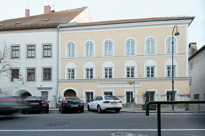 Австрийские власти приняли закон об экспроприации дома Гитлера