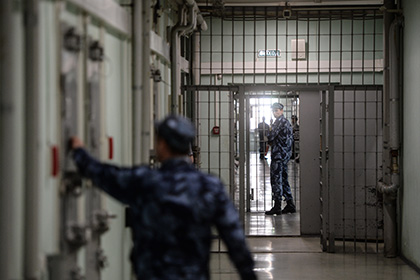 Из колонии в Иркутской области сбежали двое заключенных